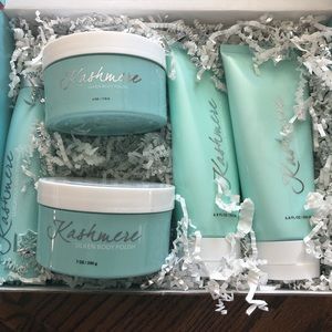 Kashmere by Kim Bierman set